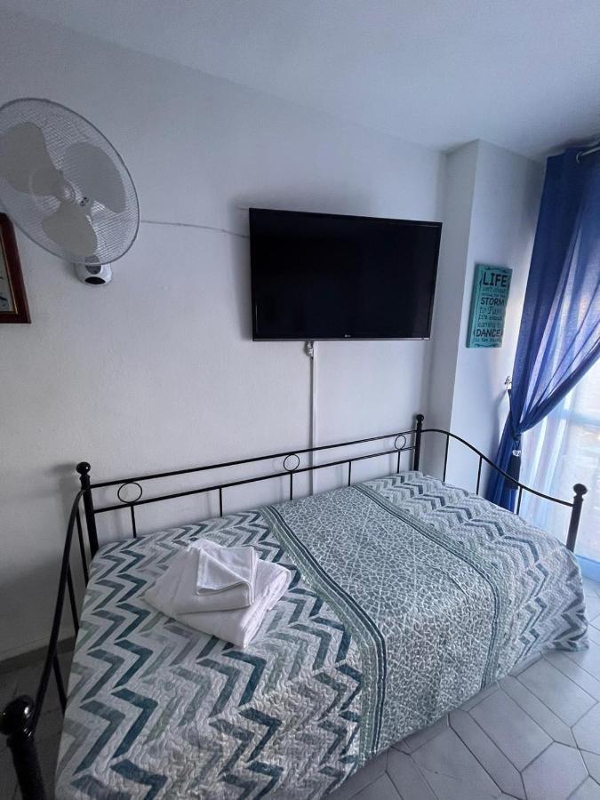 Appartamento Minerva Holidays Estudio En Benalmádena Esterno foto